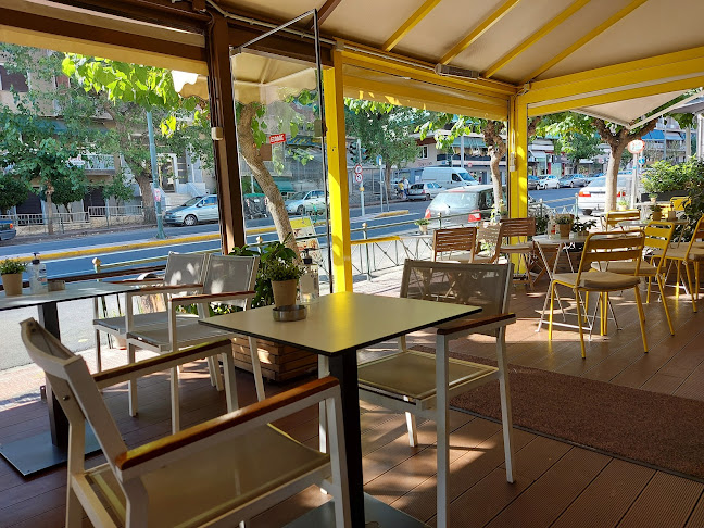 Opinii despre Pefko Cafe | Coffee-Snack-Sweet în Αθήνα - Γαστρονομία και φιλοξενία