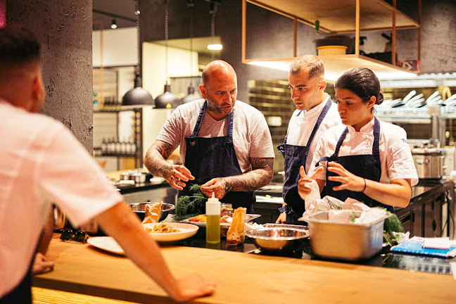 Opinii despre Thama Restaurant - Tinos Inspired Food în Τήνος - Γαστρονομία και φιλοξενία