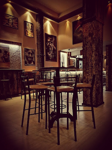 Comentarii opinii despre Rock Cafe