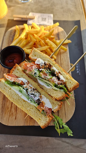 Comentarii opinii despre Waikiki Coffee House