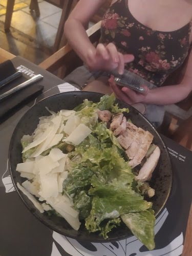 Comentarii opinii despre Xalavro Open Bar Restaurant