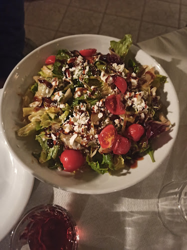 Comentarii opinii despre Ταβέρνα "Οινοφροντιστήριον ΕΞΑΡΧΟΣ ΤΣΑΡΔΑΚΑΣ" Ελληνική κουζίνα, Ψητά στη σούβλα.