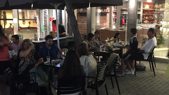 Comentarii opinii despre Skoufos Pastry & Bakery