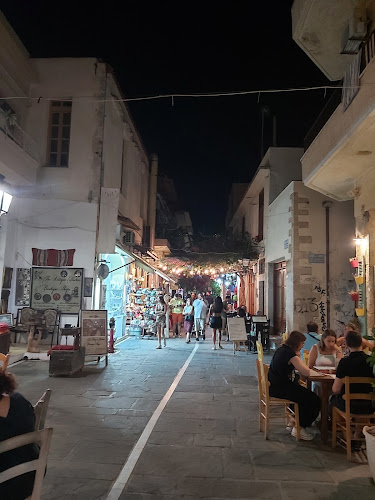 Comentarii opinii despre Στο καρφί και στο Πέταλο (Sto Karfi Kai Sto Petalo)