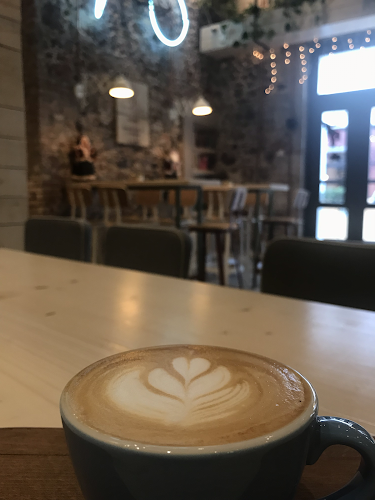 Alley dog - Μυτιλήνη