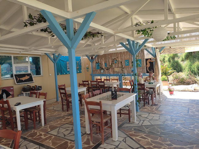 Plaka Beach restaurant - Γαστρονομία και φιλοξενία