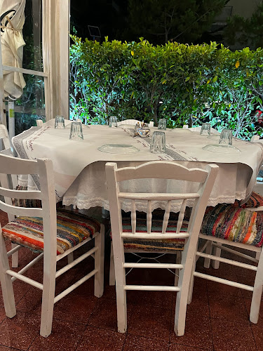 Άλιμος, Λεωφ. Καλαμακίου 26, Αθήνα 174 55