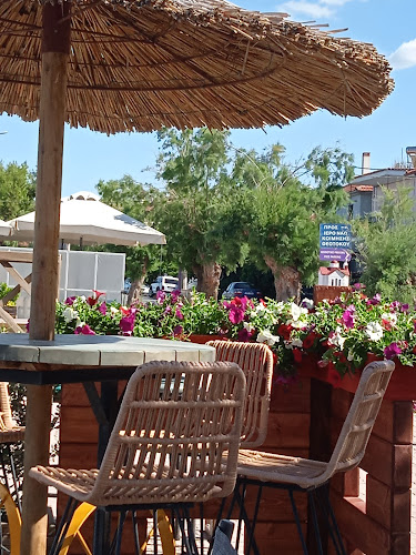 Resalto Cafe, Bar, Μεζεδοκατάσταση