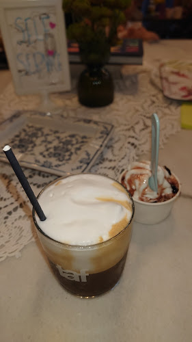 Comentarii opinii despre Lola Frozen Yogurt