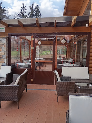 Opinii despre Το Ξύλινο în Αλμυρός - Γαστρονομία και φιλοξενία