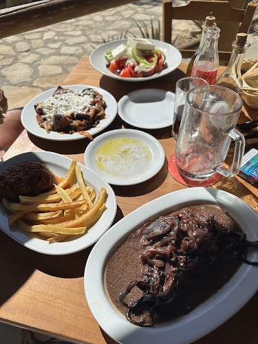 Taverna Apothiki - Γαστρονομία και φιλοξενία