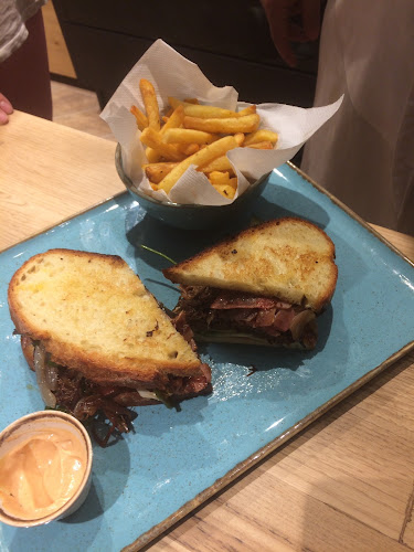 Eparchiaki Odos Cheli - Kosta, Πόρτο Χέλι 210 61