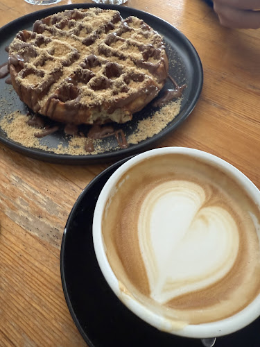 Opinii despre Waikiki Coffee House în Ιεράπετρα - Γαστρονομία και φιλοξενία