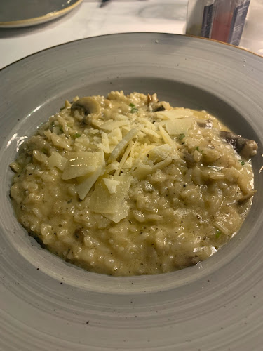 Υδρία - Αθήνα