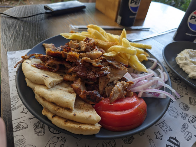 Opinii despre OYiros του Θερμαϊκού în Θεσσαλονίκη - Γαστρονομία και φιλοξενία