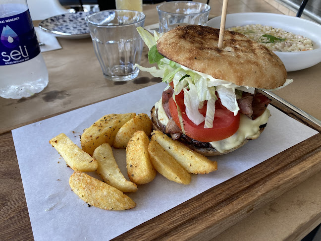 Πιρούνι και Μαχαίρι