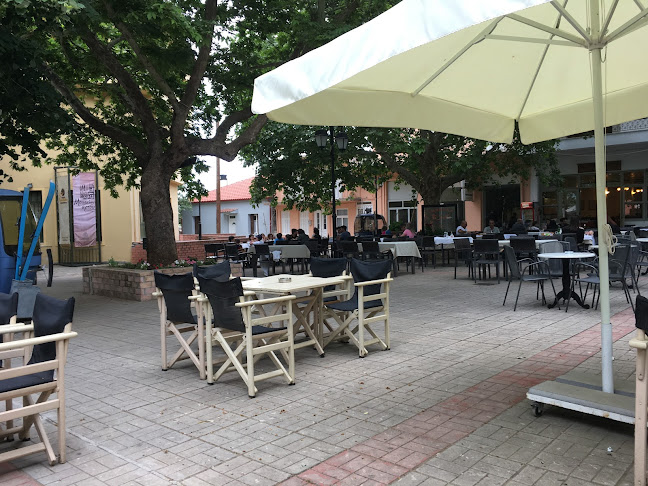 Opinii despre Cafe Λεωνιδας în Αμφίκλεια - Γαστρονομία και φιλοξενία