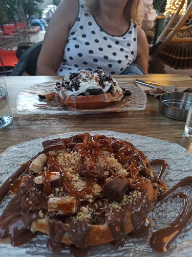 Καφ'έδρα - Γαστρονομία και φιλοξενία