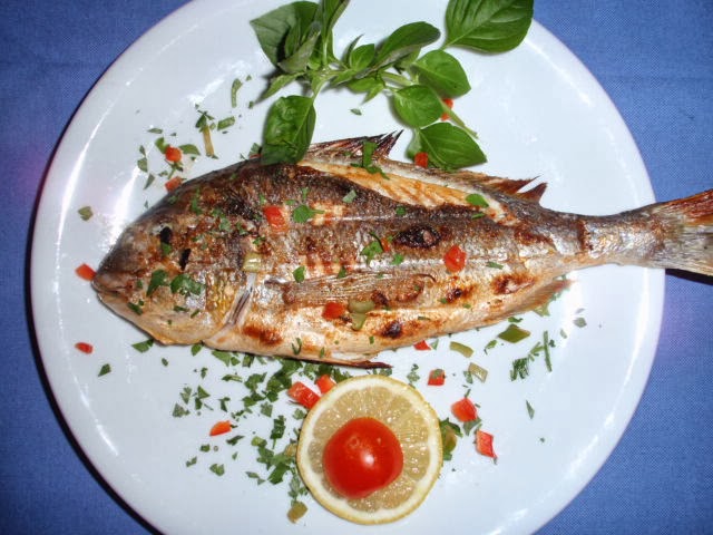 Το Νησάκι - Γαστρονομία και φιλοξενία