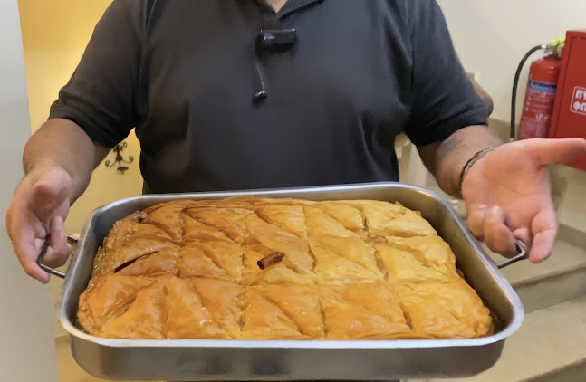 Ταβέρνα Το Ρόδι - Αρνί Αντικριστό - Ροδιά