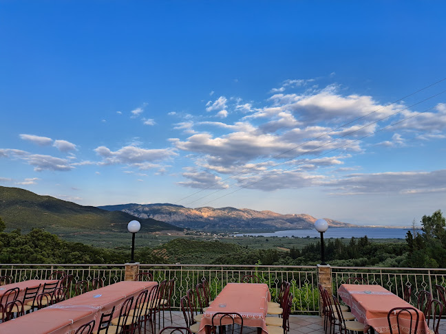 Το Μπαλκόνι - Γαστρονομία και φιλοξενία