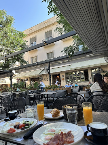 Γέροντα 7, Αθήνα 105 58