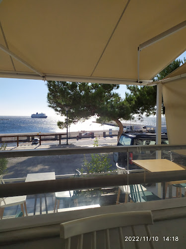 Opinii despre Azzuro Cafe în Τήνος - Γαστρονομία και φιλοξενία