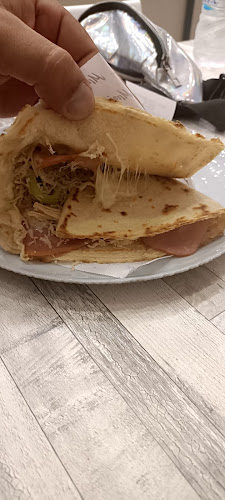 Μποέμ (Κέντρο) - Γαστρονομία και φιλοξενία