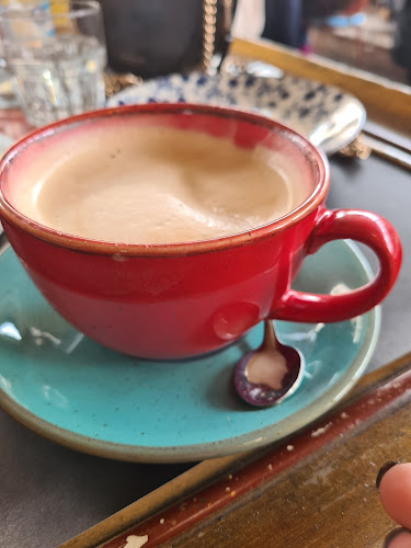 Madania - Γαστρονομία και φιλοξενία