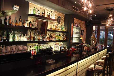 Comentarii opinii despre Old Habits