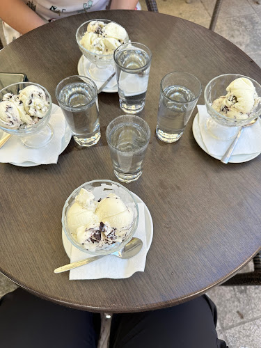 Καφενεῖον «Ὁ Ἀποστόλης» - Επάνω Αρχάνες