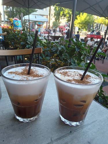 Model Urban Style Bar