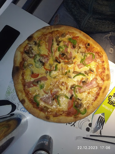 "La Piazza" city flavours - Γαστρονομία και φιλοξενία