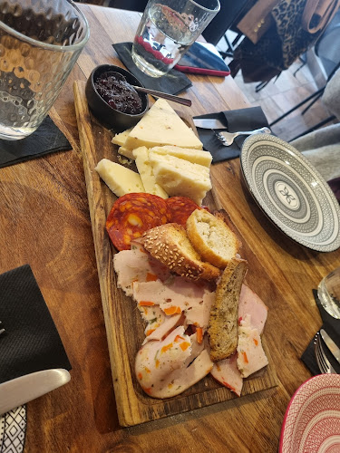 Περιήλιον Οινοθήκη - Κατερίνη