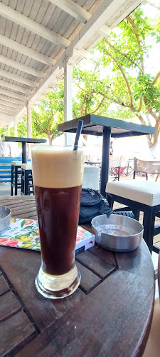 Opinii despre Asterias Beach Bar în Επανομή - Γαστρονομία και φιλοξενία