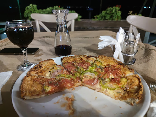 Opinii despre Πιτσαρία ΒΕΝΕΤΙΑ în Πεταλίδι - Γαστρονομία και φιλοξενία