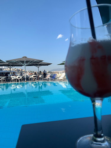 Pisina - Γαστρονομία και φιλοξενία