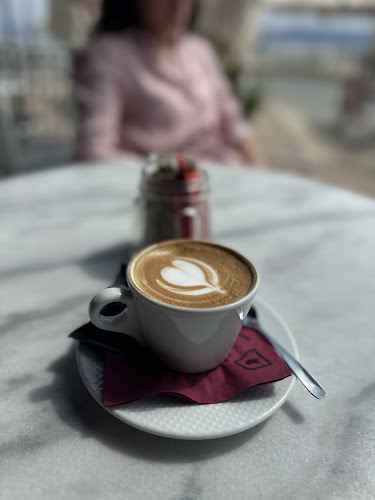 Istiaia café & bistro