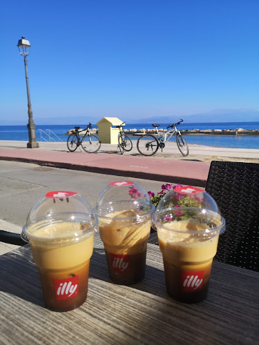 Cosi, Πλατεία Ξυλόκαστρο, Άγιος Βλάσης