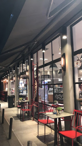 everest - Γαστρονομία και φιλοξενία