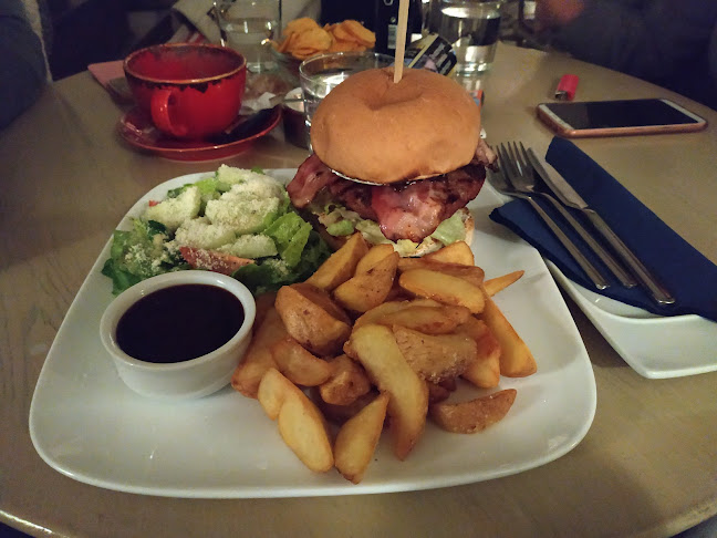 Comentarii opinii despre Κολλέγιο