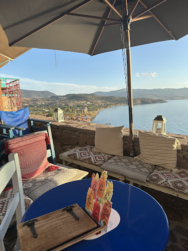 Το Μικρό Καφέ - Μήθυμνα