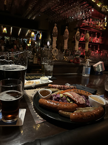 Comentarii opinii despre Arch Beer House