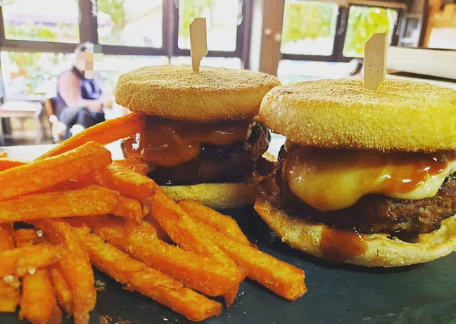 Mandragoras - Γαστρονομία και φιλοξενία