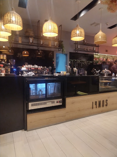 25ης Μαρτίου 100, Μοίρες 704 00