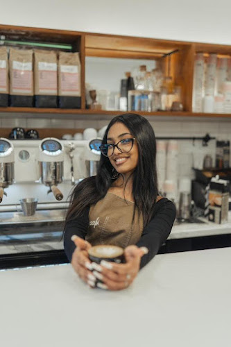 Opinii despre Cupaki Street Espresso în Αθήνα - Γαστρονομία και φιλοξενία