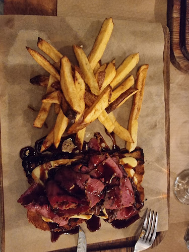 Comentarii opinii despre Taverna Petros