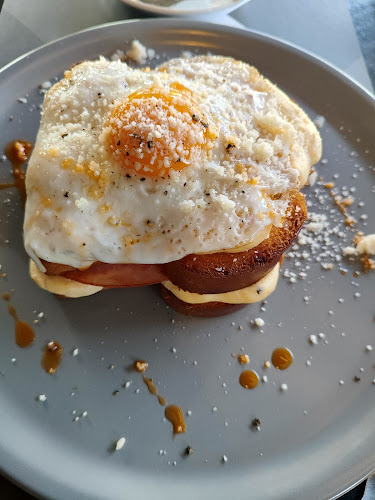 Model Urban Style Bar - Γαστρονομία και φιλοξενία