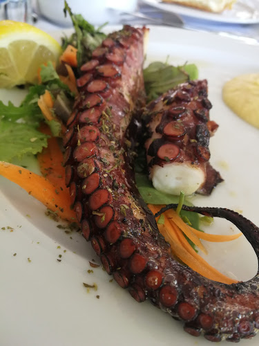 Barba Yioryis Tavern - Σάνη