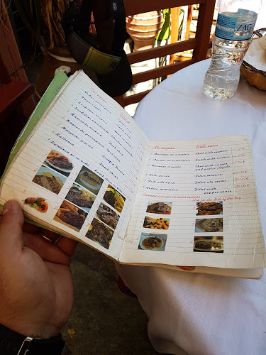 Μνησικλέους 26, Αθήνα 105 56